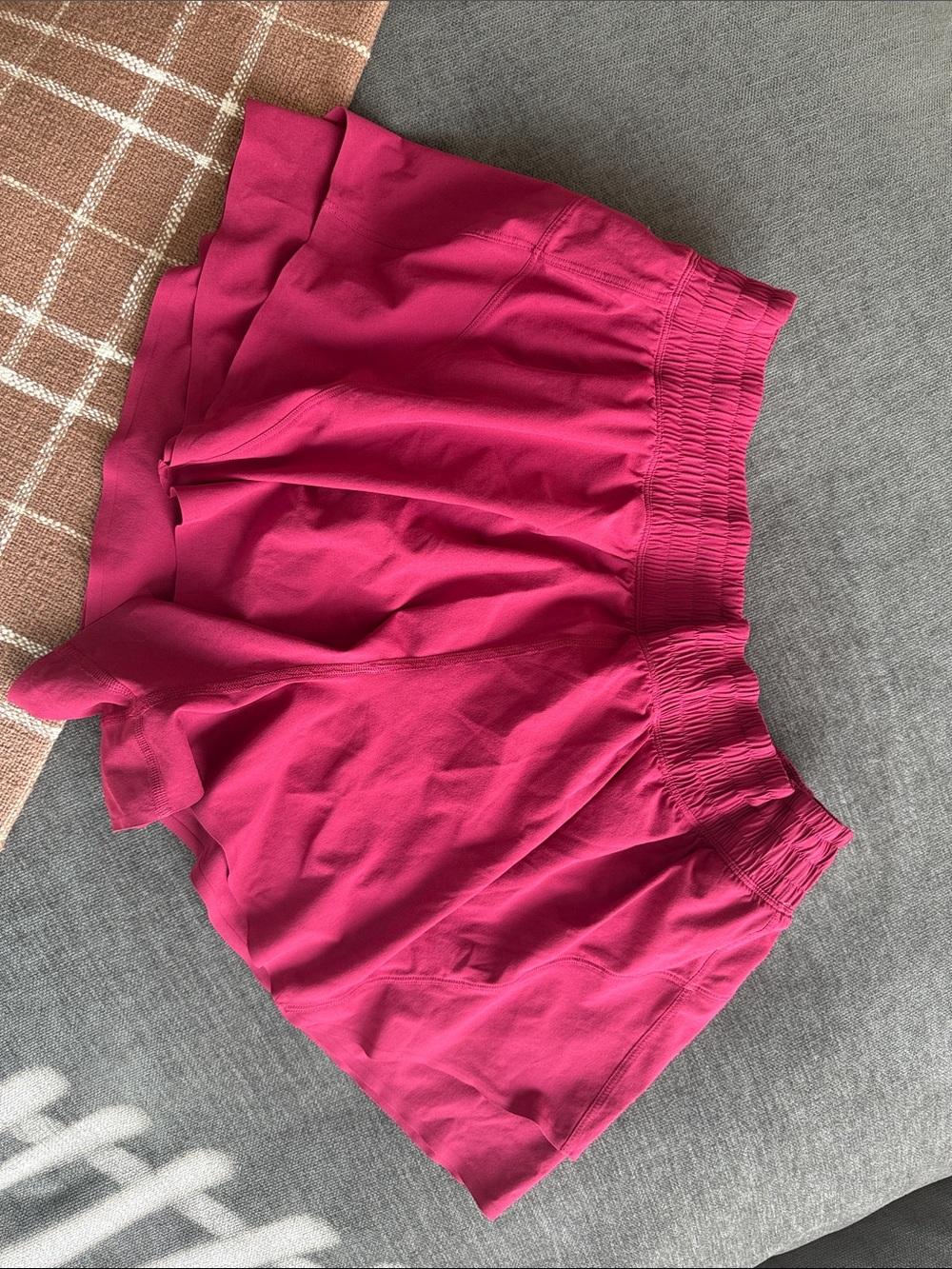 Lululemon shake it out shorts